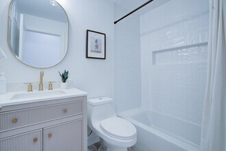 3 N Montford Ave in Baltimore, MD - Building Photo - Building Photo