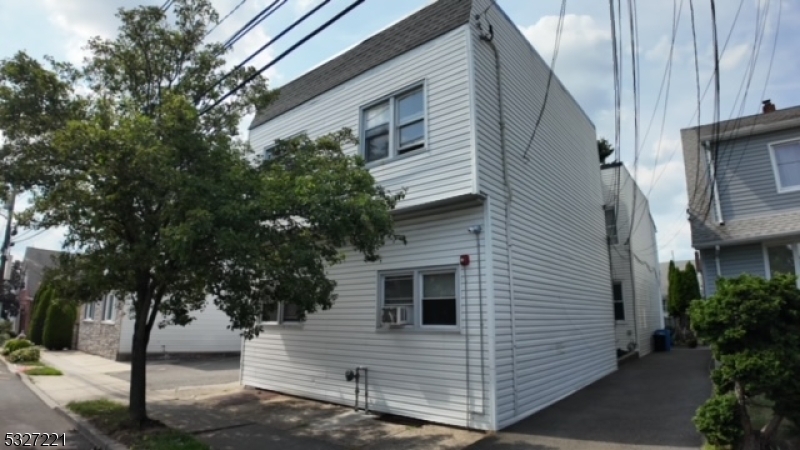 381 Lanza Ave in Garfield, NJ - Building Photo