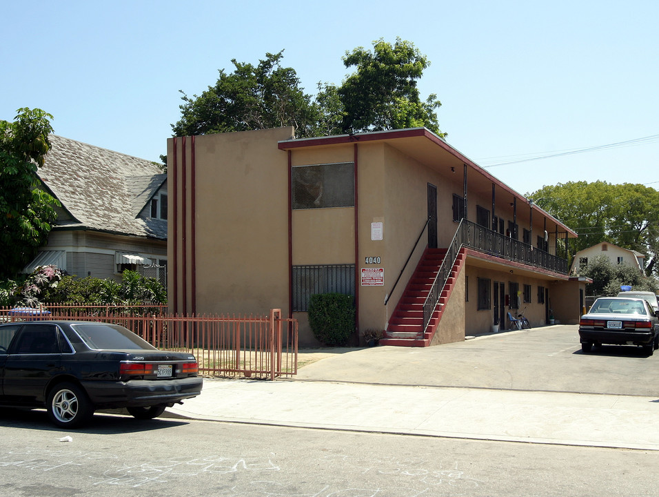 4040 Woodlawn Ave in Los Angeles, CA - Building Photo