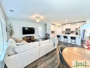 9 Pomona Cir in Savannah, GA - Building Photo - Building Photo