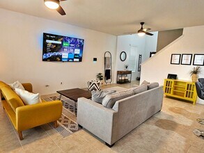 9618 Silver Mist Wy in San Antonio, TX - Building Photo - Building Photo