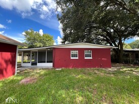 10864 Indies Dr N in Jacksonville, FL - Building Photo - Building Photo