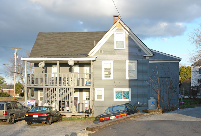 73-75 Mill St in Brunswick, ME - Foto de edificio - Building Photo