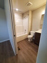 2001 Good Hearted Pl in Cheyenne, WY - Foto de edificio - Building Photo