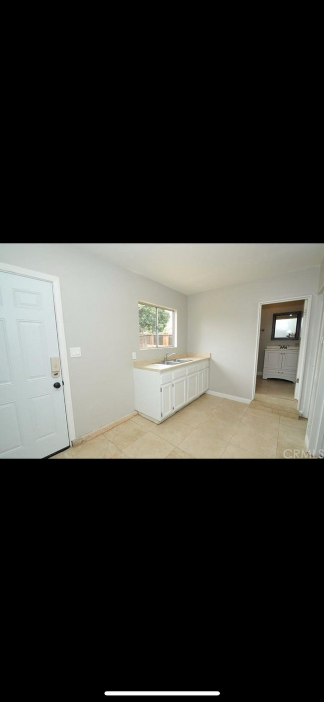 817 E G St in Ontario, CA - Building Photo - Building Photo