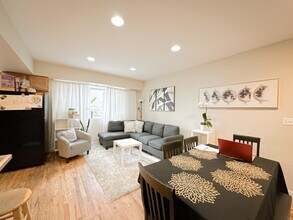5335 N California Ave in Chicago, IL - Building Photo - Building Photo