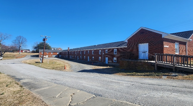 147 Sprouses Corner Rd