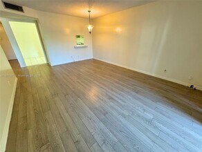2060 NW 48th Terrace in Lauderhill, FL - Building Photo - Building Photo