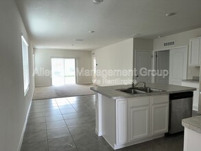 6756 Huntleigh Hammock Rd in Harmony, FL - Building Photo - Building Photo