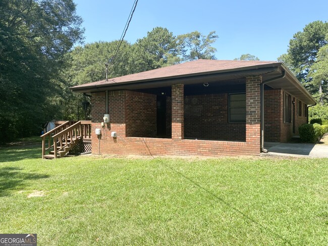 1409 Laboon Rd in Monroe, GA - Building Photo - Building Photo