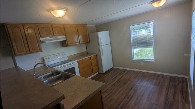 39518 Sterling Dr in Zephyrhills, FL - Building Photo - Building Photo