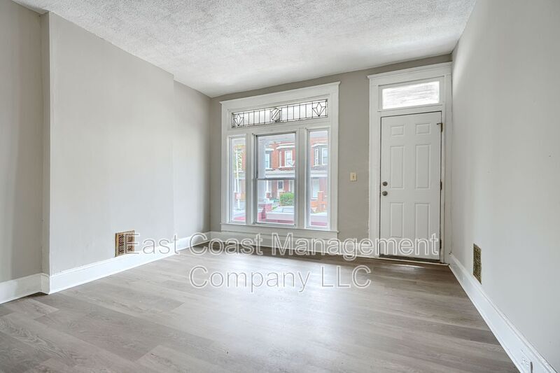 2903 Ellicott Driveway in Baltimore, MD - Building Photo