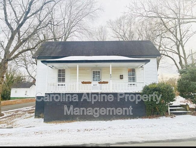 property at 401 Gardner St