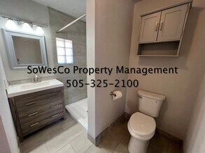 204 E Hopi St in Farmington, NM - Building Photo - Building Photo