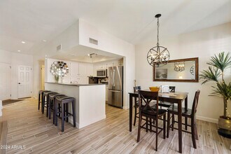 9705 E Mountain View Rd-Unit -1080 in Scottsdale, AZ - Building Photo - Building Photo