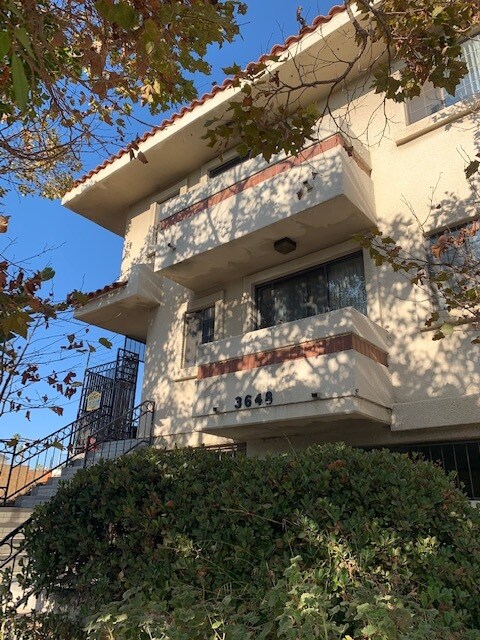 3648 Motor Ave in Los Angeles, CA - Building Photo