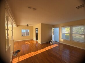 4360 Mentone Ave in Culver City, CA - Foto de edificio - Building Photo