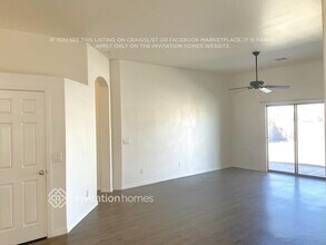 660 S Lawson Dr in Apache Junction, AZ - Foto de edificio - Building Photo