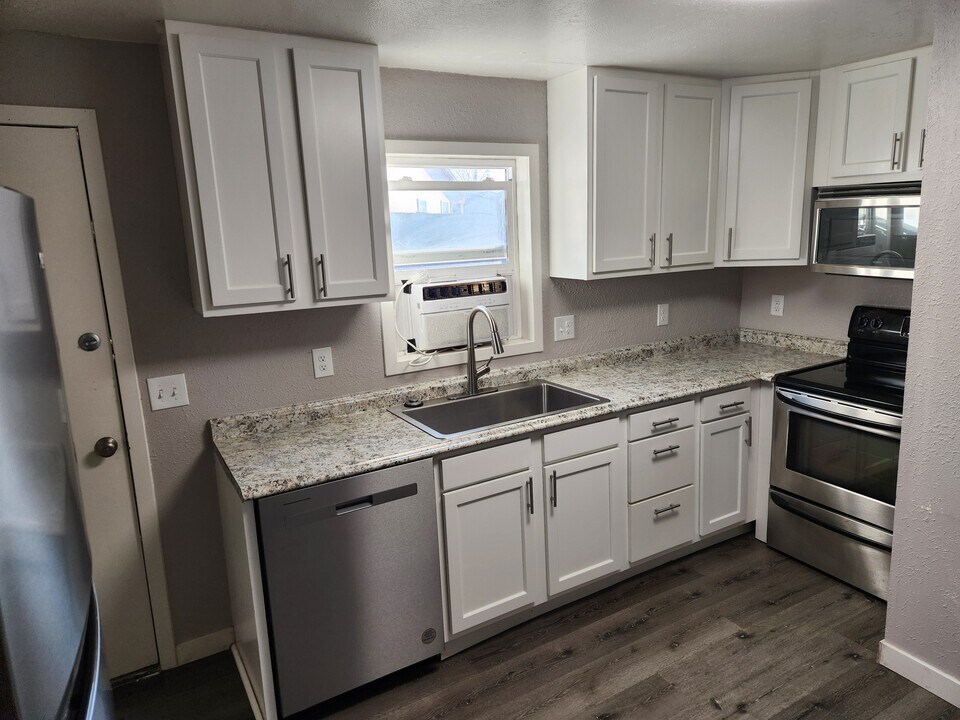 6690 E 63rd Pl in Commerce City, CO - Building Photo