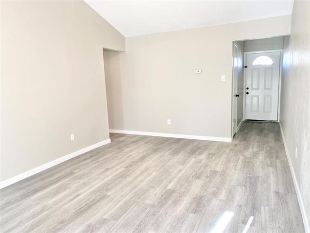 1806 Avenue A in Grand Prairie, TX - Foto de edificio - Building Photo
