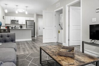 140 Pearl St, Unit SI ID1470152P in Chelsea, MA - Building Photo - Building Photo