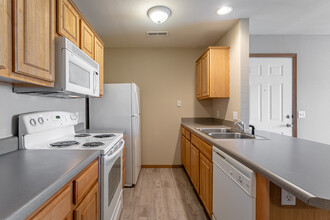 Pinewood Park Apartments in Republic, MO - Building Photo - Interior Photo