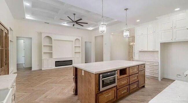 9905 N 24th St in McAllen, TX - Building Photo - Building Photo