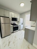 114 Graham St in Jersey City, NJ - Building Photo