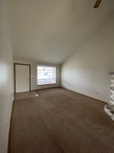 3503 Cascade Loop in Yakima, WA - Building Photo - Building Photo