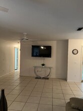 5006 Ruth Morris Rd in Wimauma, FL - Foto de edificio - Building Photo