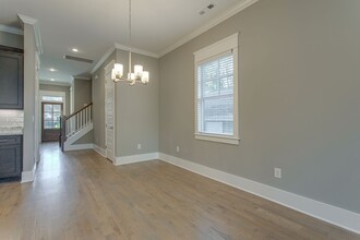 105 Lafayette Ct in Nashville, TN - Building Photo - Building Photo