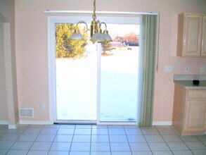 45866 Fountain View Dr in Canton Township, MI - Foto de edificio - Building Photo
