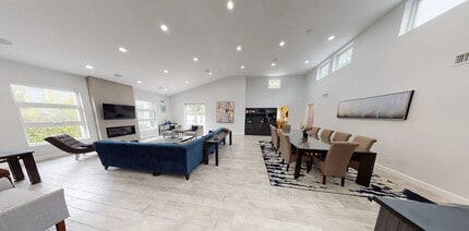 10331 La Grange Ave in Los Angeles, CA - Foto de edificio - Building Photo