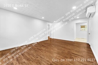 1610 E Nora St in Springfield, MO - Foto de edificio - Building Photo
