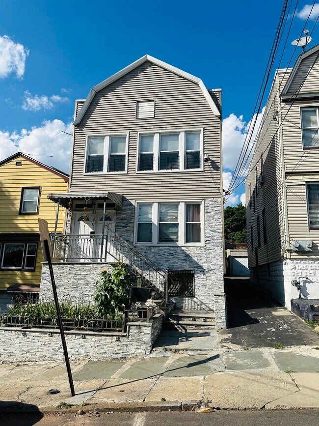property at 46 Spruce St