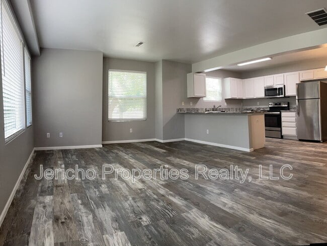32 N Harlan St in Lakewood, CO - Building Photo - Building Photo