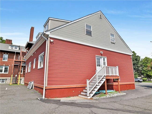 12 Lincoln Pl in Ossining, NY - Building Photo - Building Photo