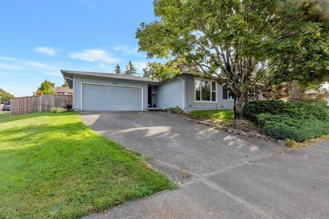 18235 NW Park View Blvd in Portland, OR - Building Photo - Building Photo