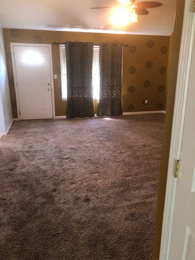 117 Gardenview Dr in Saltillo, MS - Building Photo - Building Photo