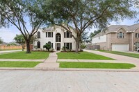 15718 Stroudwater Ln in Houston, TX - Building Photo - Building Photo