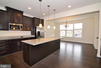 10684 Viewmont Ln in Manassas, VA - Building Photo - Building Photo