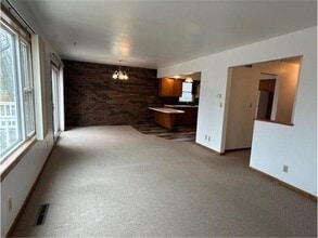 2011 Great Bend Blvd in Windom, MN - Building Photo - Building Photo