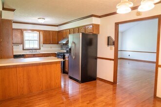 3309 Smallhouse Rd in Bowling Green, KY - Building Photo - Building Photo