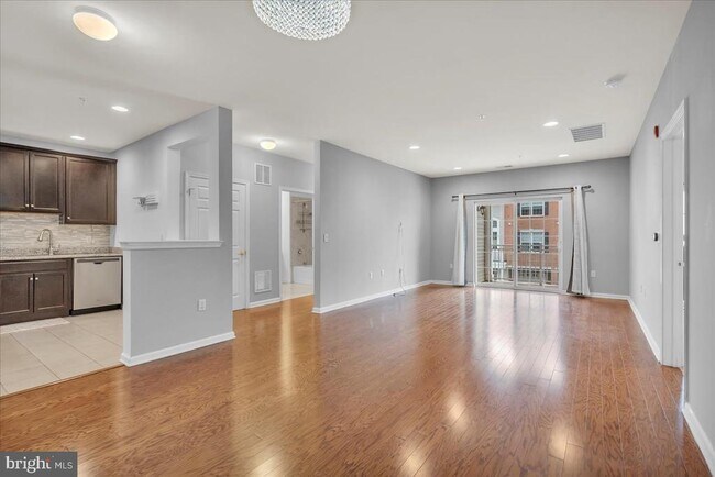 4023 Derby Ct in Cherry Hill Township, NJ - Building Photo - Building Photo