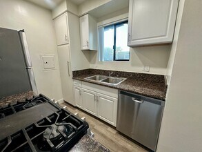 12236 Pacific Ave, Unit 06 in Los Angeles, CA - Building Photo - Building Photo