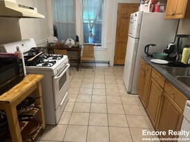 80 Prentiss St in Watertown, MA - Building Photo