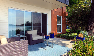 Waters Edge in Foster City, CA - Building Photo - Building Photo