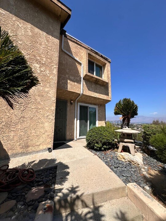 1822 Garvey Ave in Alhambra, CA - Building Photo