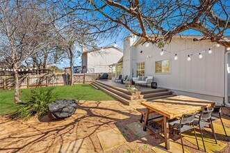 3836 Arrow Dr in Austin, TX - Building Photo - Building Photo