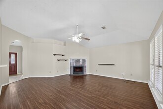 4422 Webelos Ct in Friendswood, TX - Building Photo - Building Photo